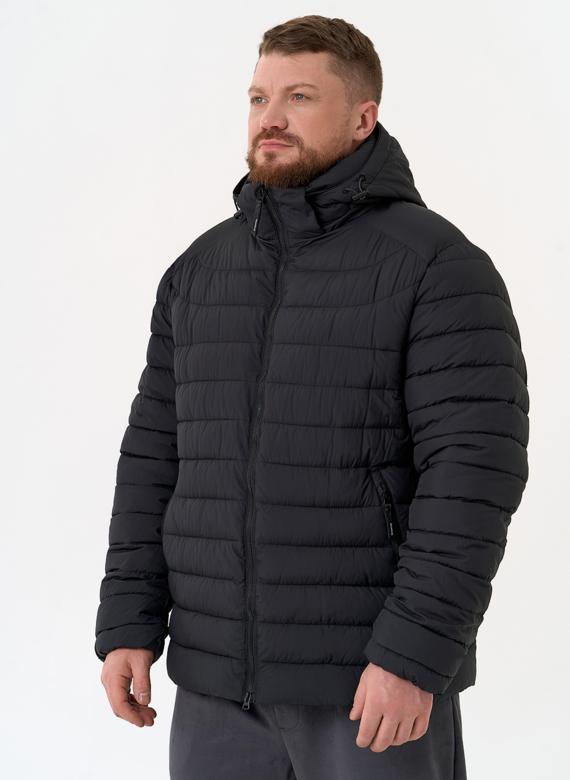 Мужской пуховик черного цвета