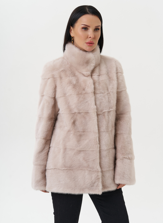 Светлая норковая шуба с воротником стойкой