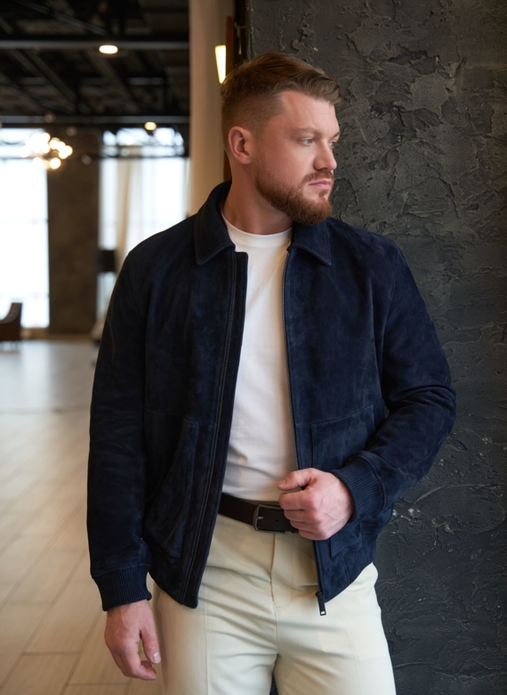 Мужская куртка бомбер из натуральной замши
