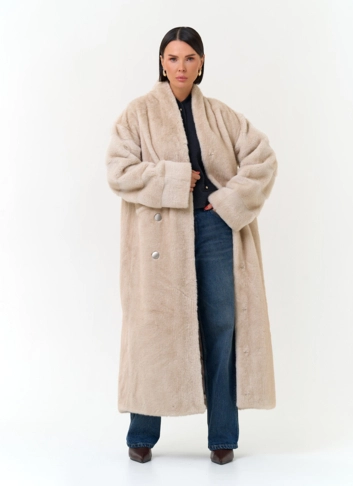Женское пальто из эко меха