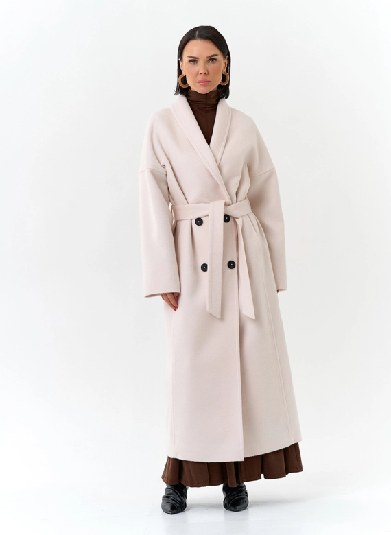 Женское пальто с воротником шаль