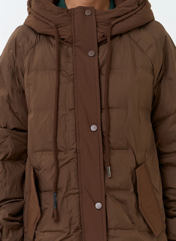 Женская куртка с капюшоном фото