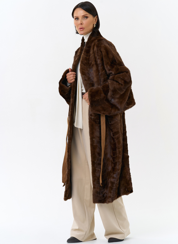 Шуба из меха норки с поясом