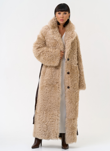 Женская двухсторонняя дубленка с декоративным поясом