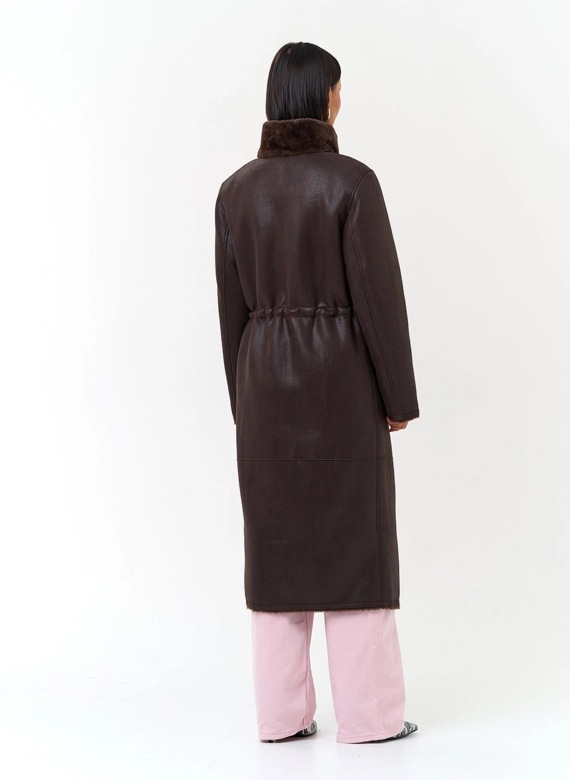 Женская дубленка из эко замши фото